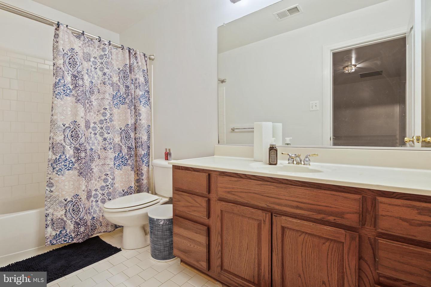 8509 Lexington Dr Property Photo 32