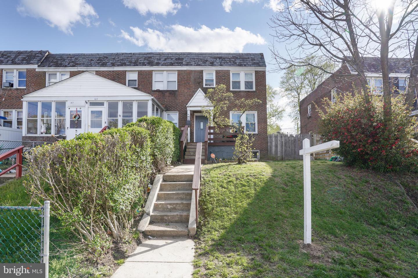 167 Meadow Property Photo 2
