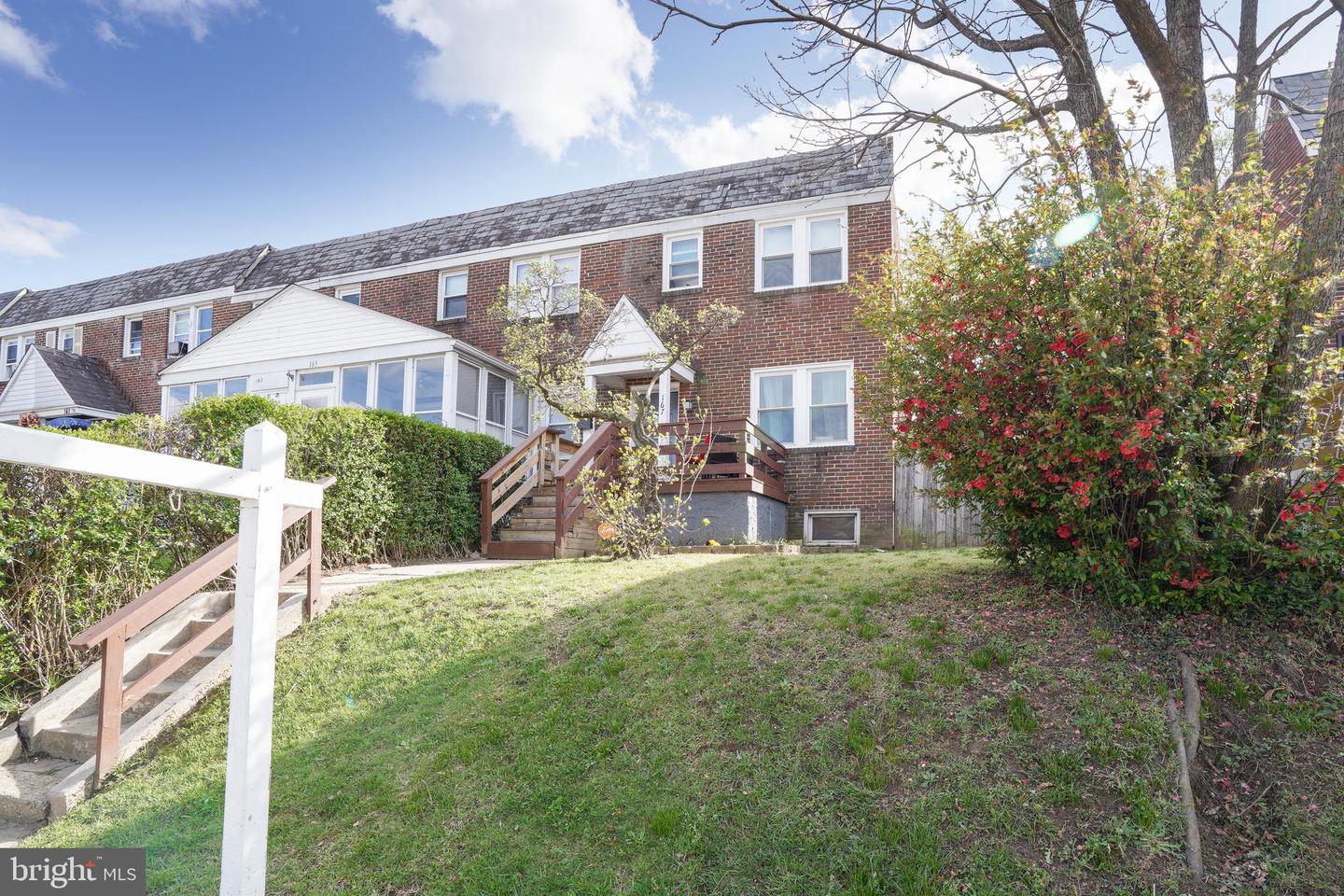 167 Meadow Property Photo 3