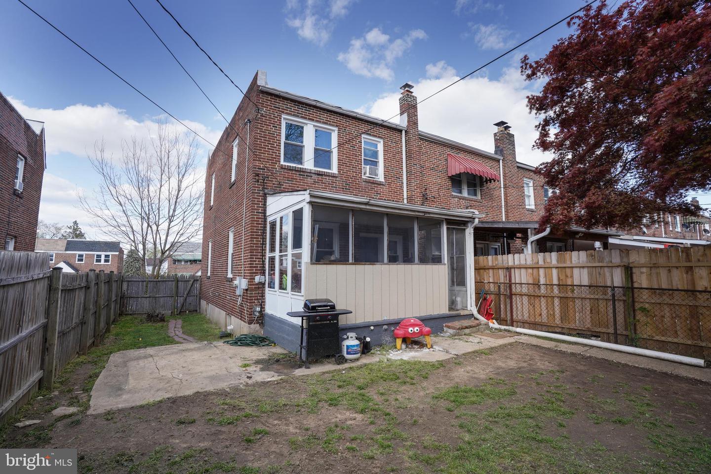 167 Meadow Property Photo 17