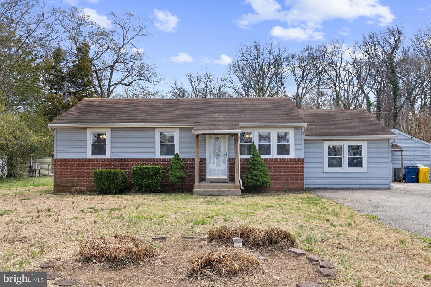 937 Winding Rd Property Photo 1