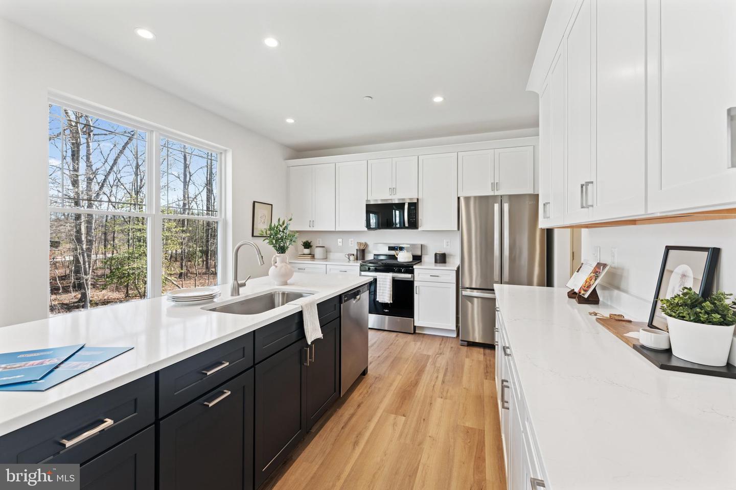 118 Overlea Dr E Property Photo 12