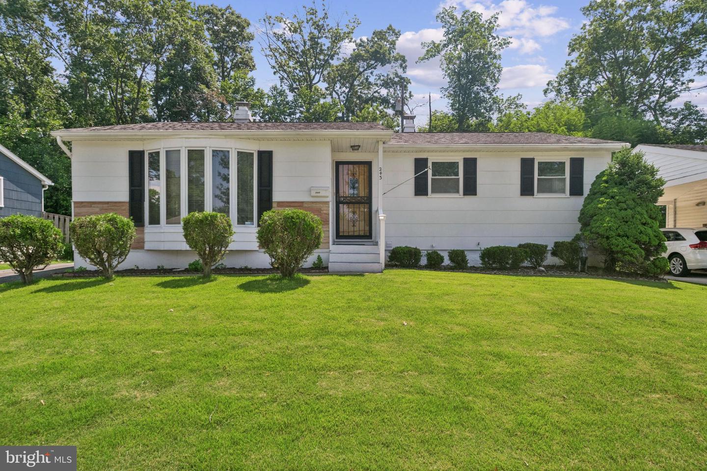 243 IRONSHIRE S Property Photo 1