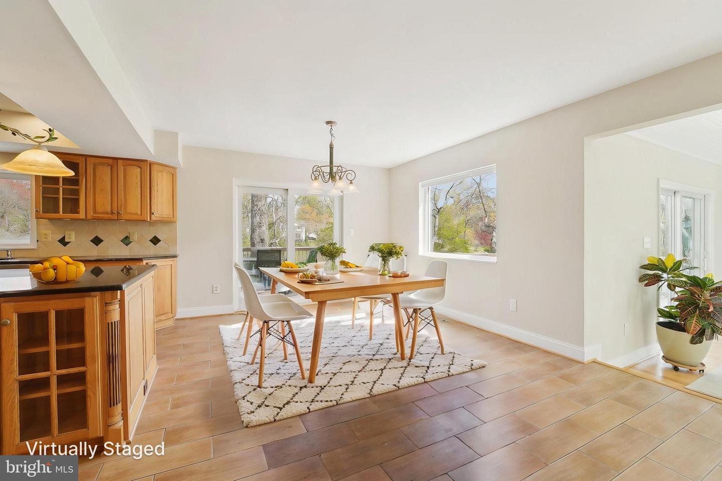 264 Capote Ct. East Property Photo 15