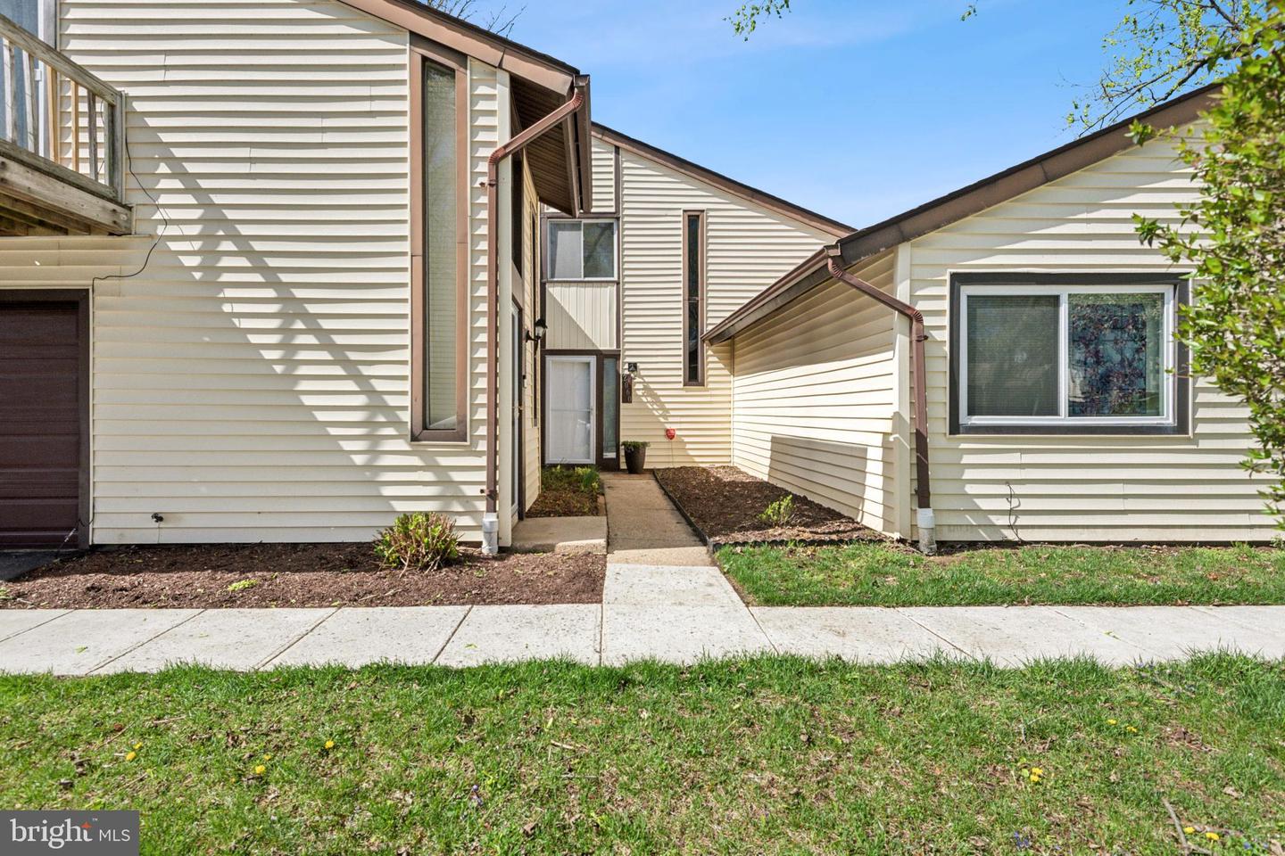 2060 Friendly Pl Property Photo 1