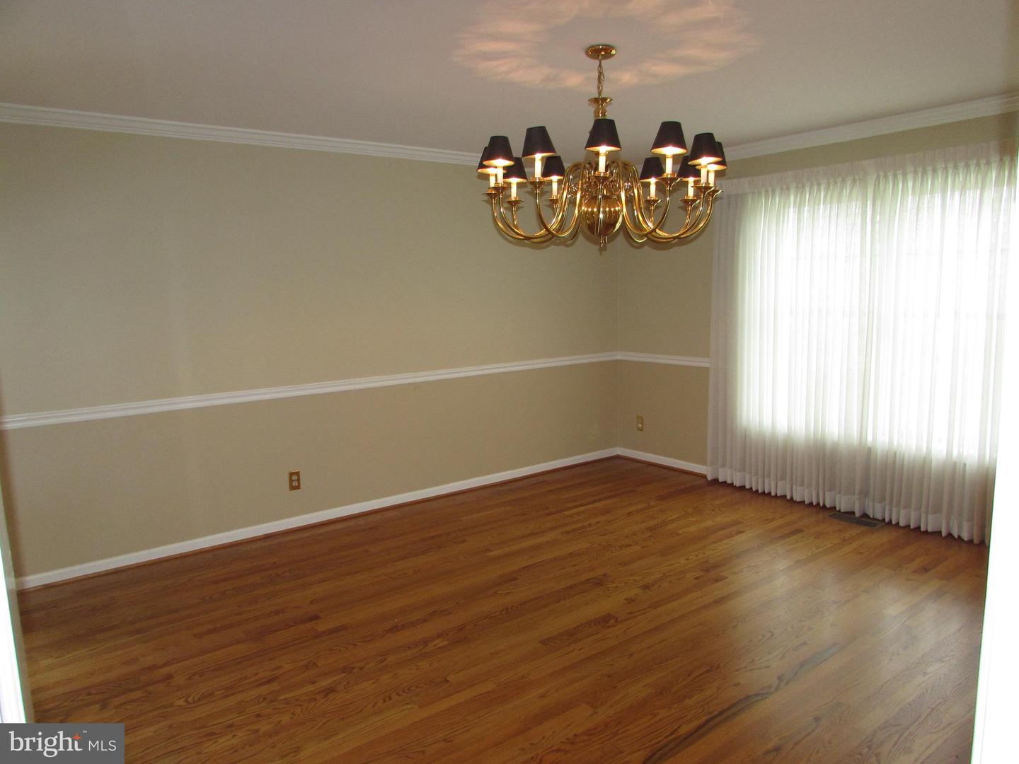 1305 Pecantree Ct Property Photo 18