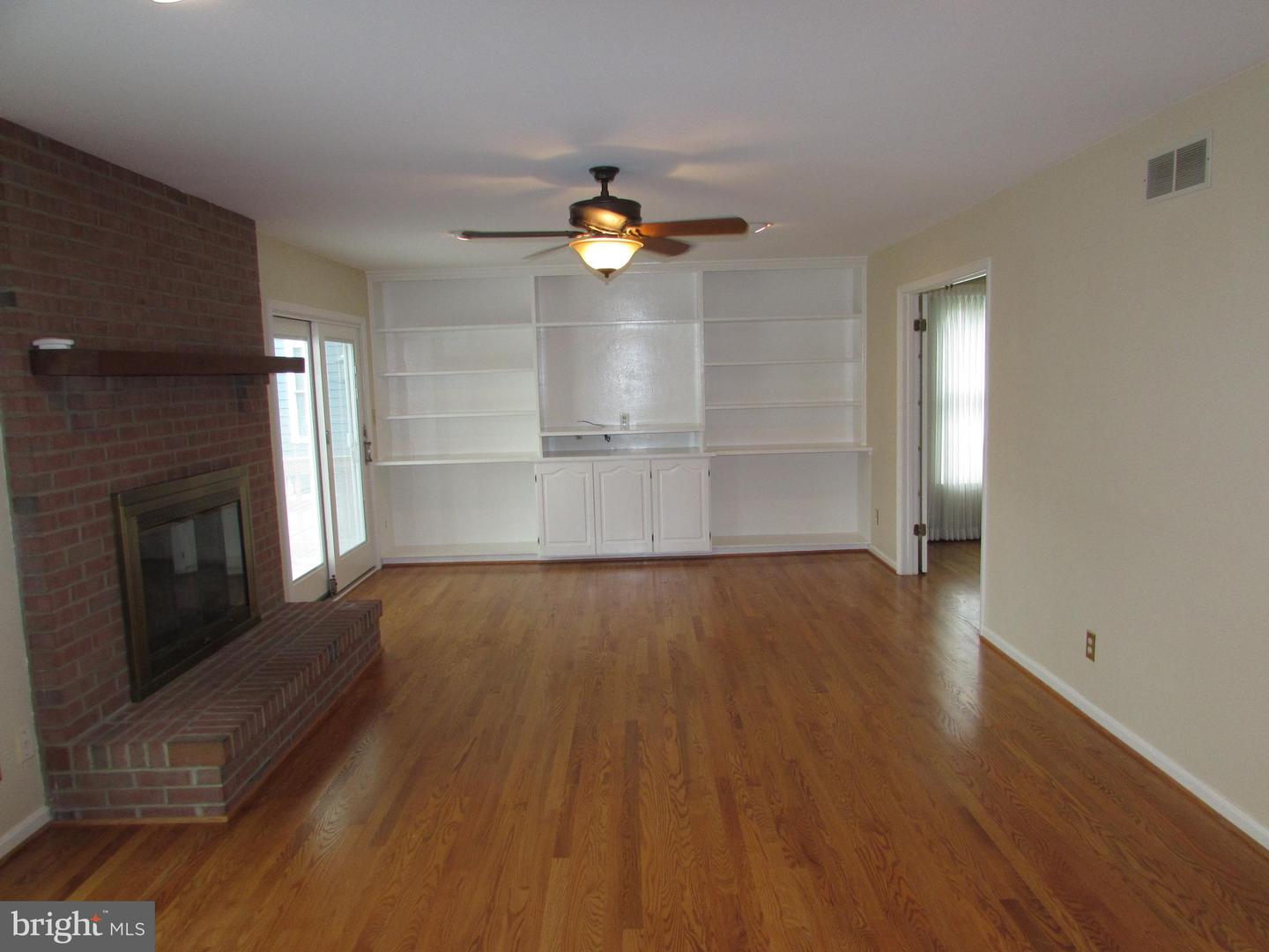 1305 Pecantree Ct Property Photo 20