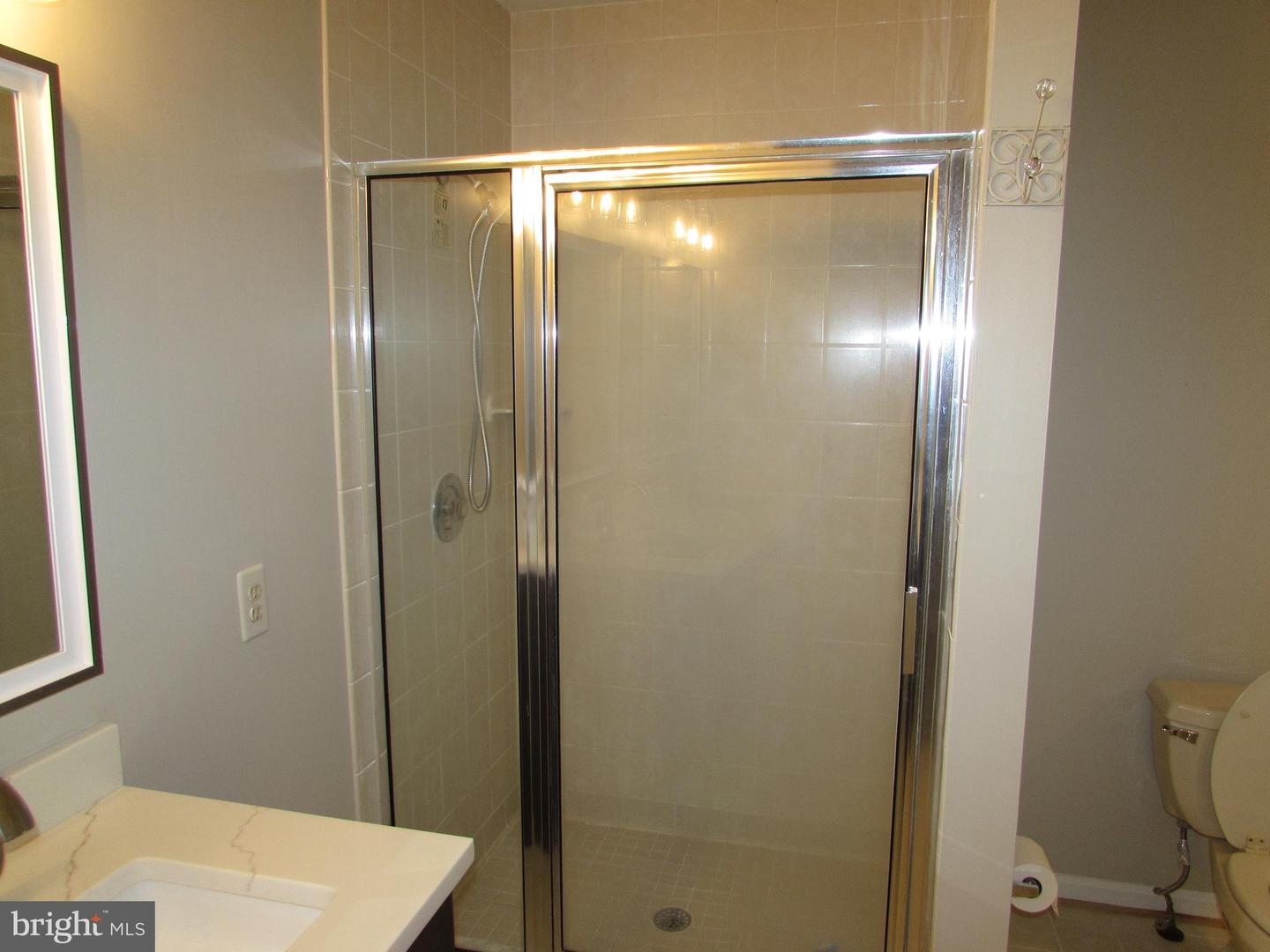 1305 Pecantree Ct Property Photo 29