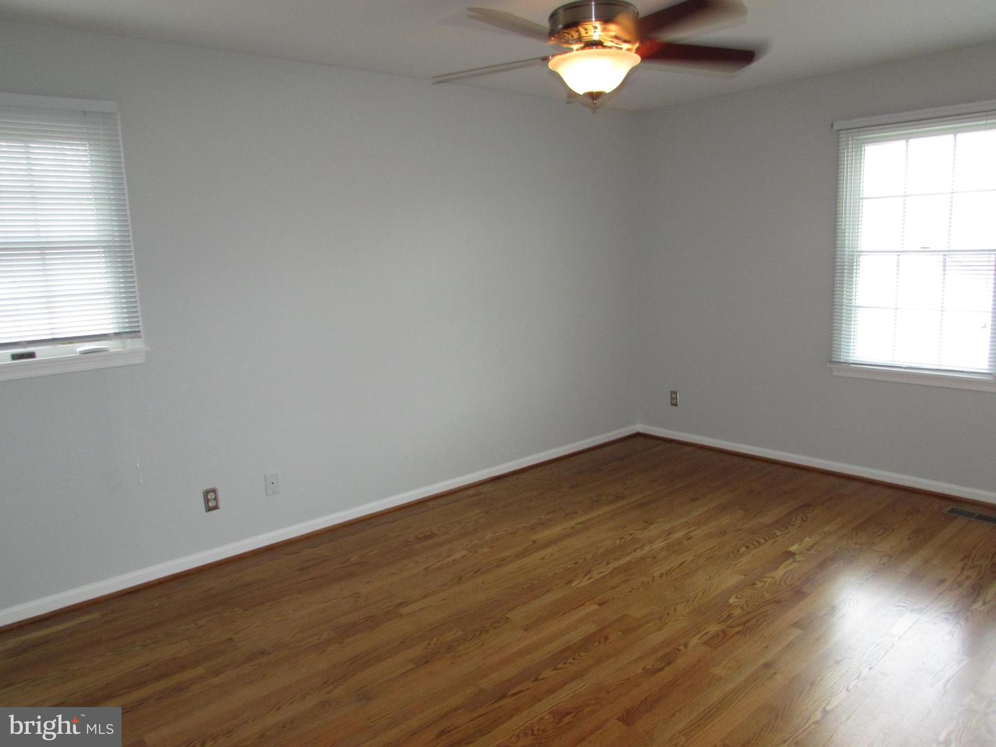 1305 Pecantree Ct Property Photo 37