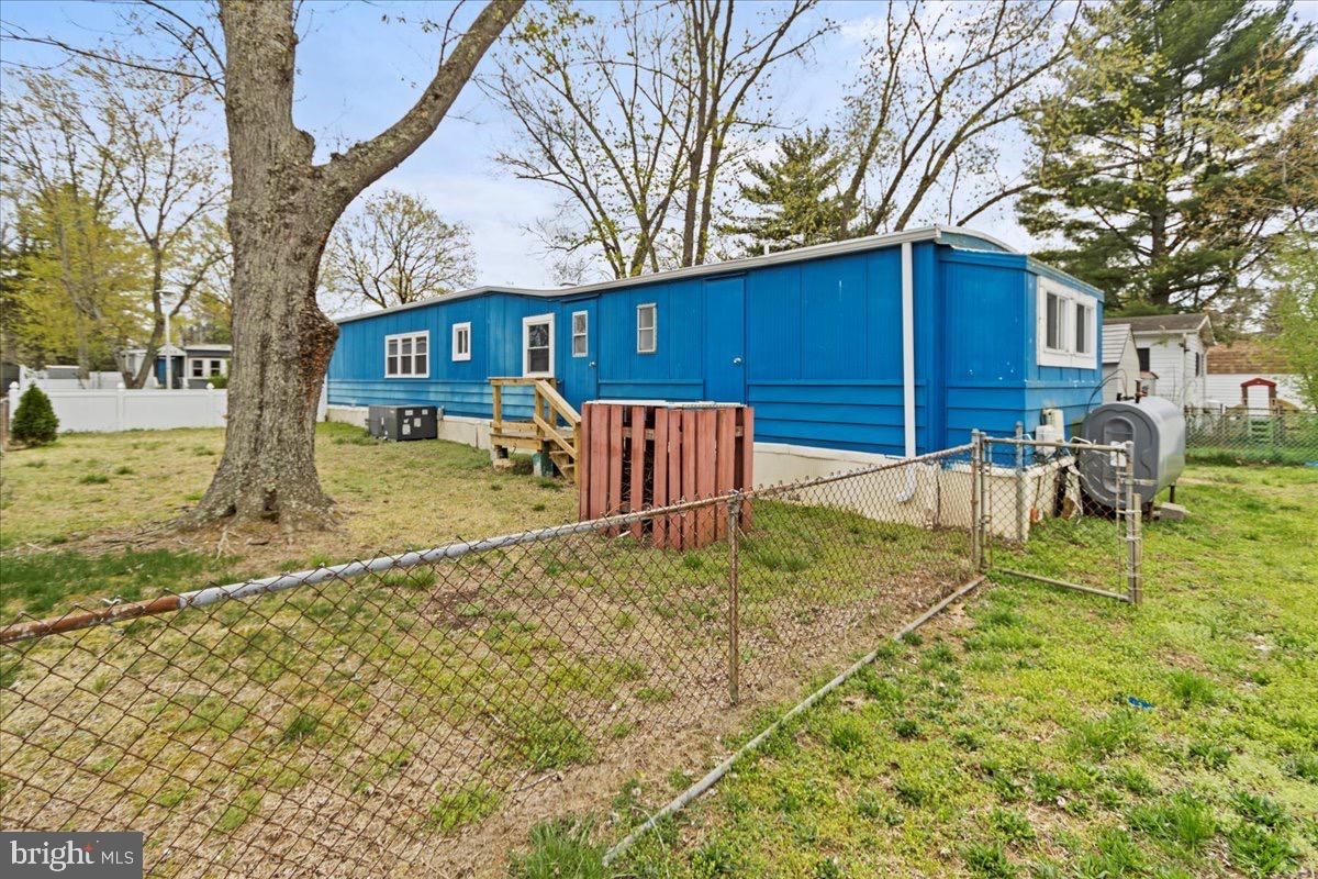 4748 Flanders Lane Trlr #k Property Photo 17