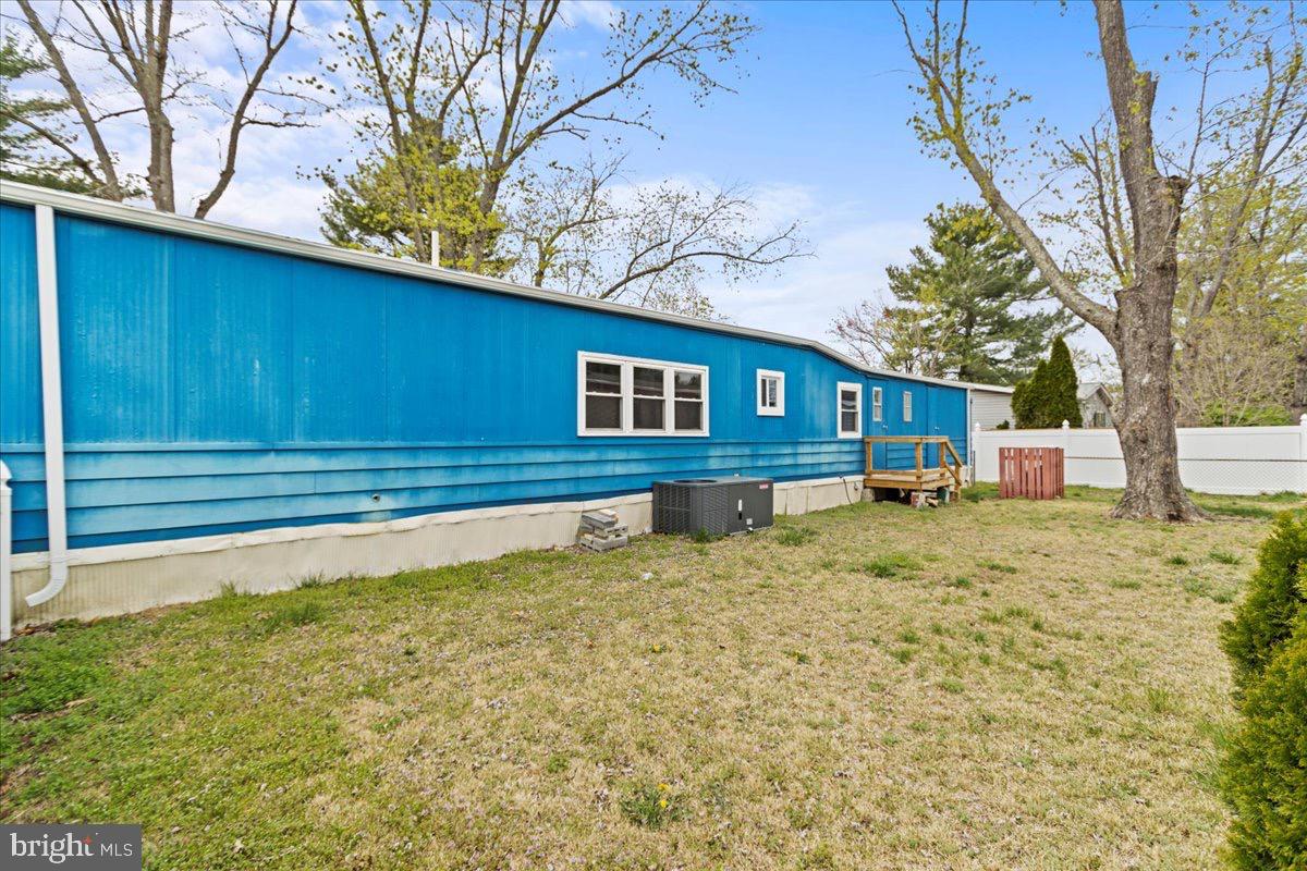 4748 Flanders Lane Trlr #k Property Photo 19