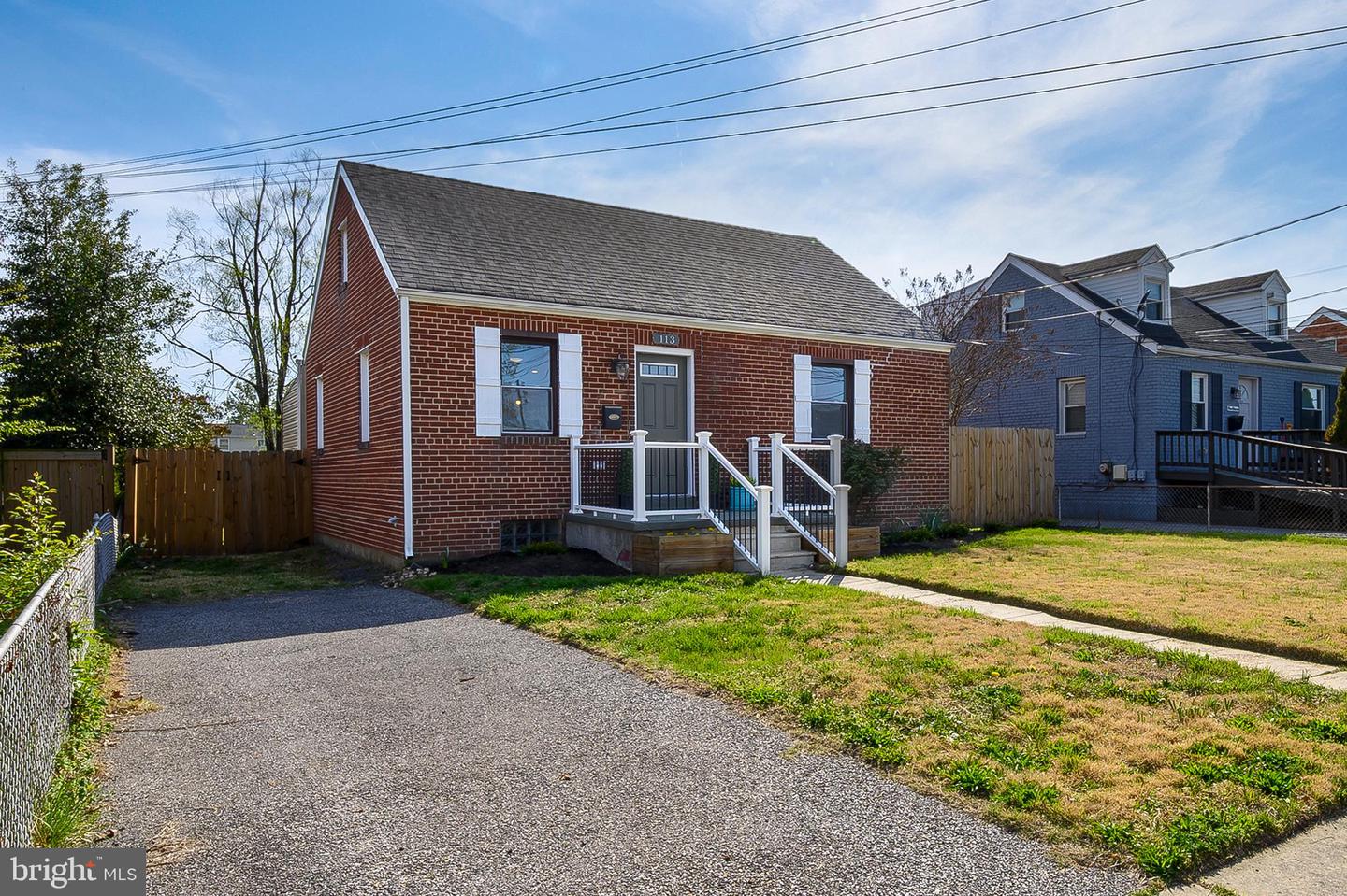 113 Georgia Ave Ne Property Photo 1