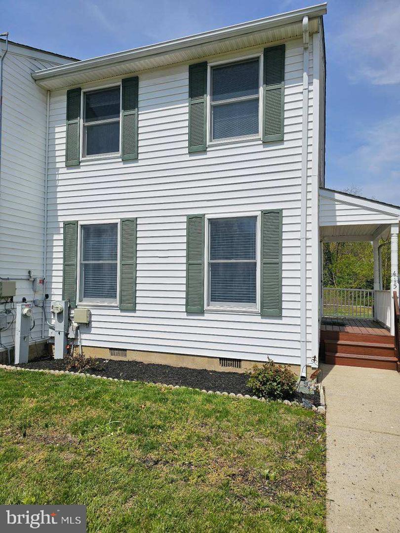 415 Hilltop Ln Property Photo 1