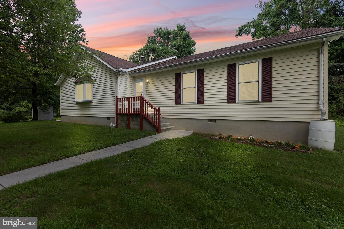 363 Effies Ln Property Photo 1
