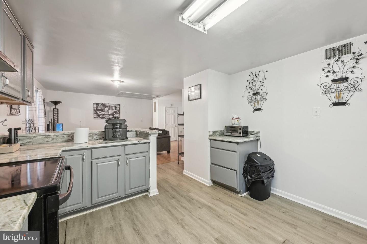 363 Effies Ln Property Photo 12