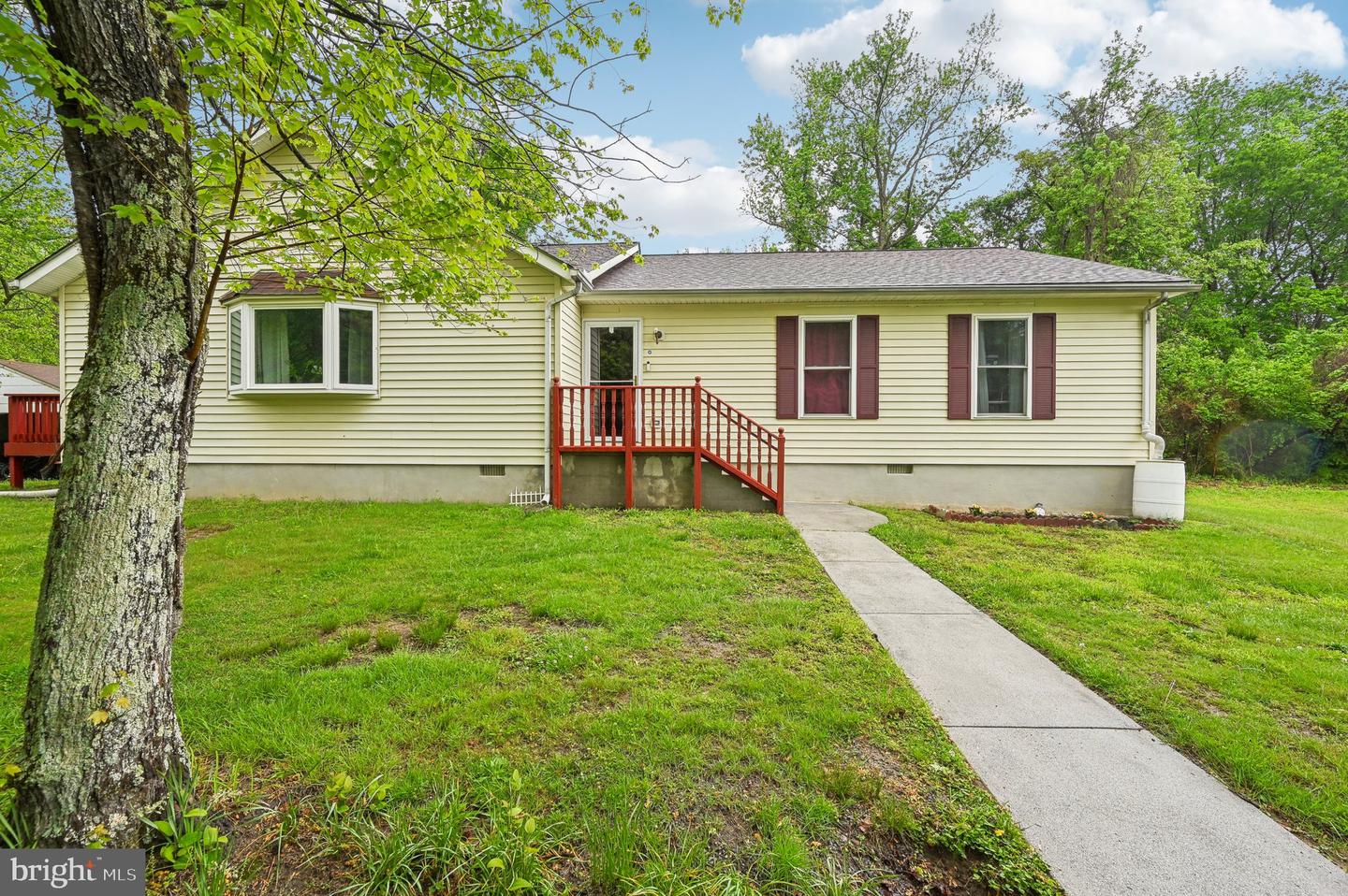 363 Effies Ln Property Photo 33