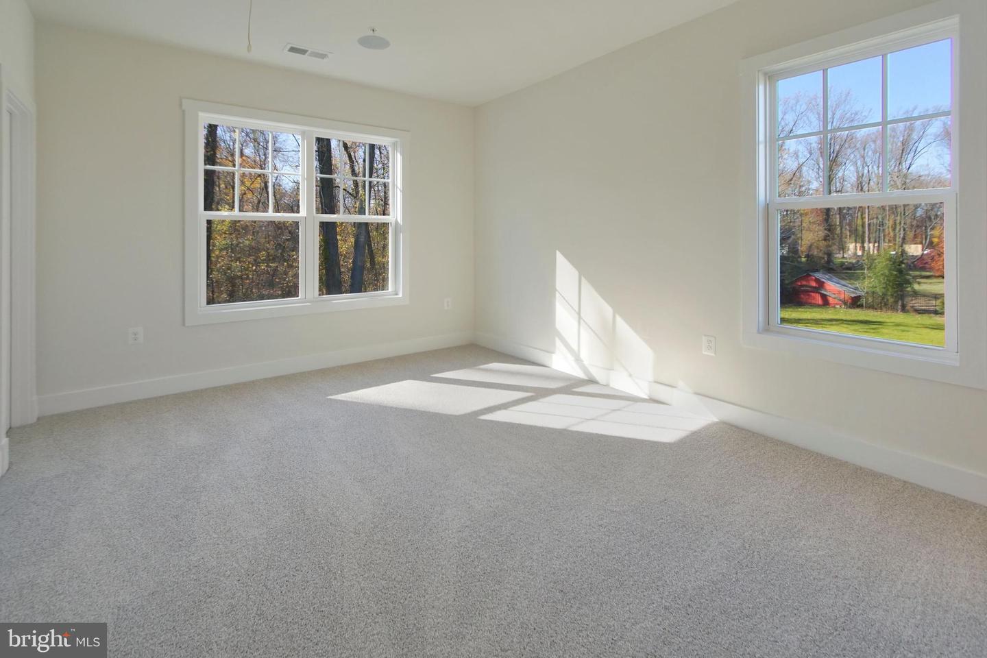 0007 Copperleaf Blvd Property Photo 41