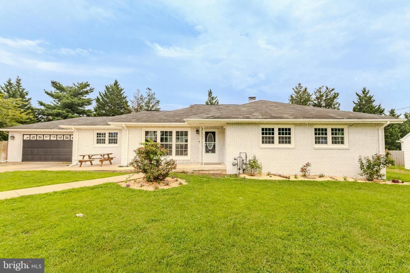 30 Kellington Dr Property Photo 1