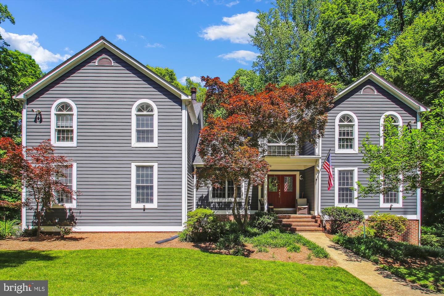 714 AVILA DR