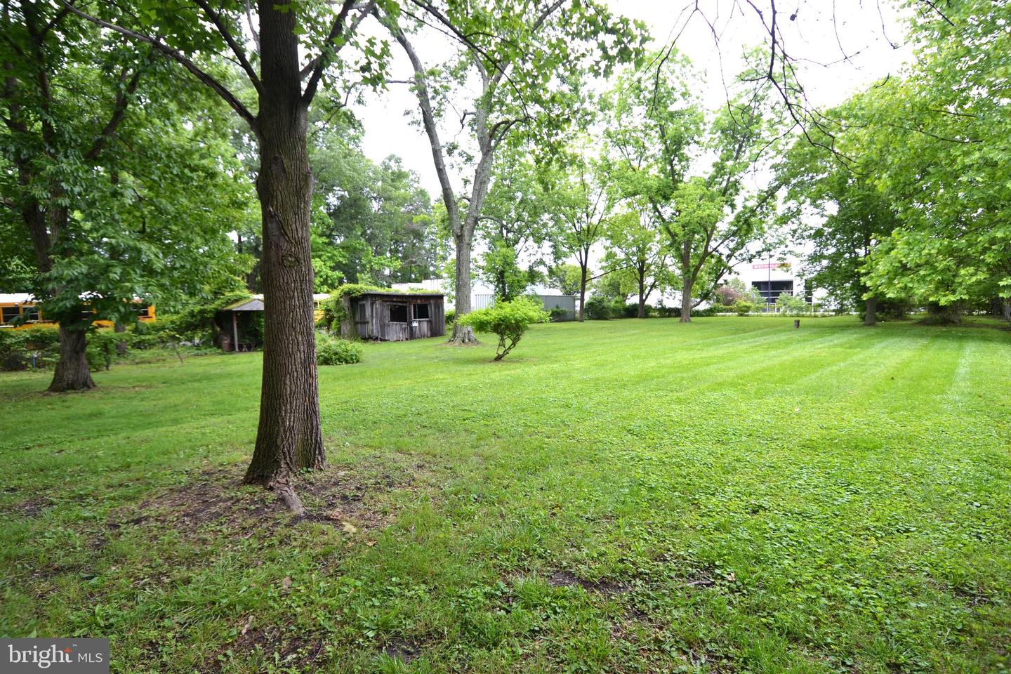 1889 Bucklina Ave Property Photo 5