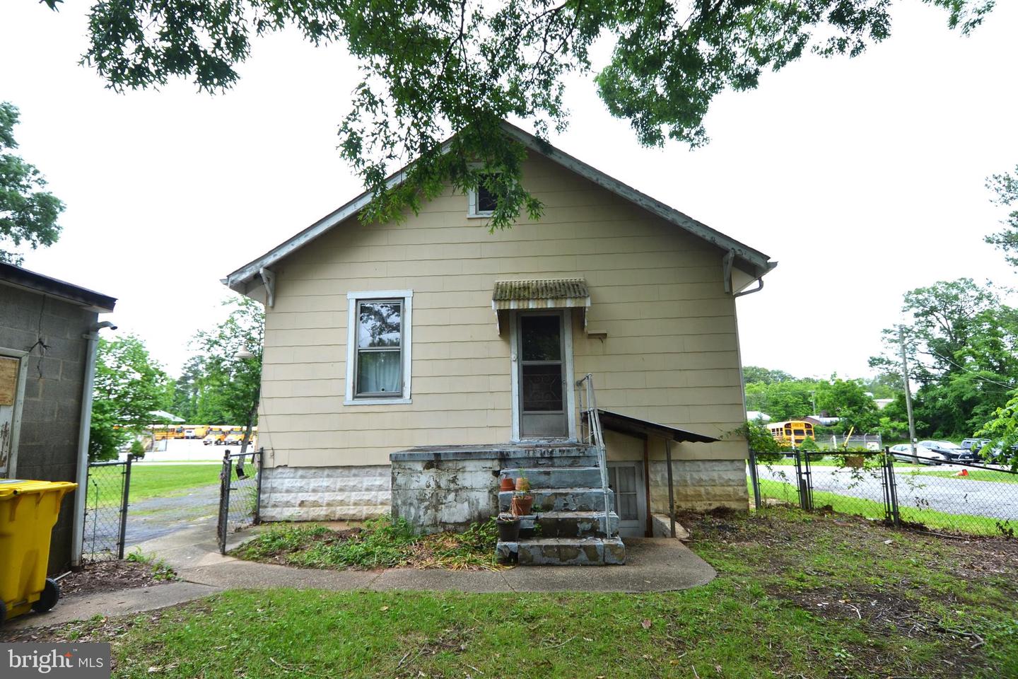 1889 Bucklina Ave Property Photo 15