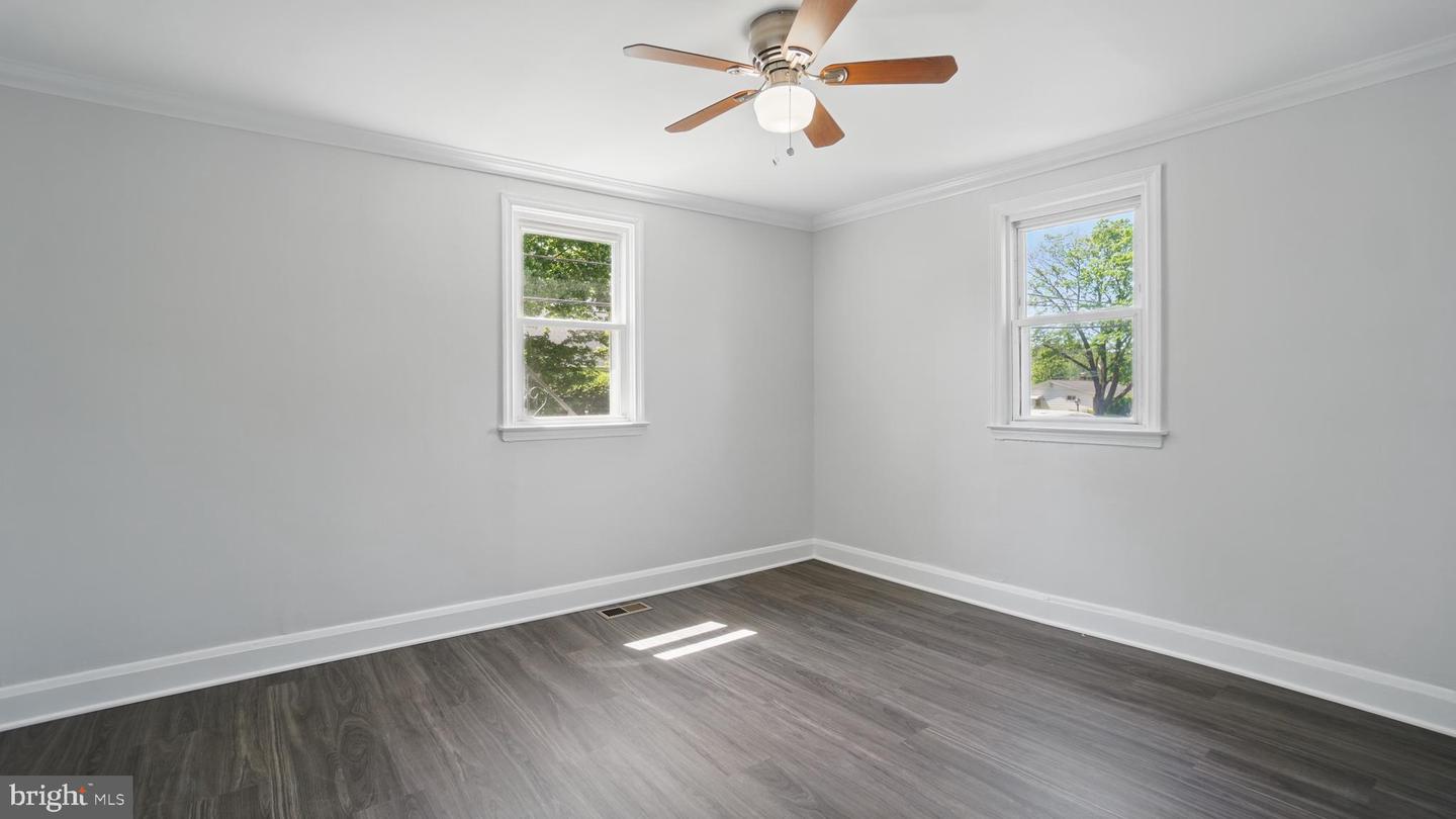 8014 Ritchie Hwy Property Photo 1