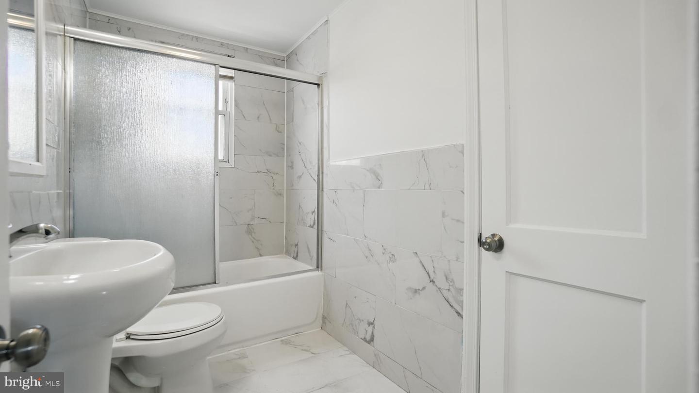 8014 Ritchie Hwy Property Photo 3