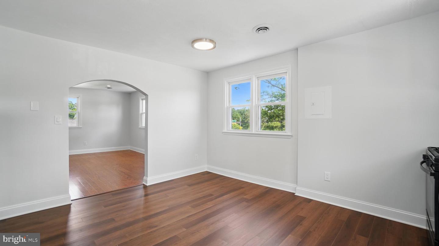 8014 Ritchie Hwy Property Photo 6