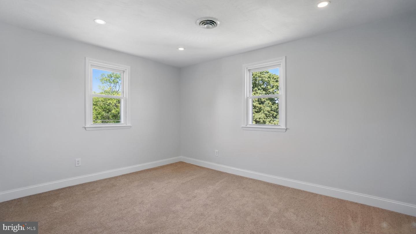 8014 Ritchie Hwy Property Photo 11