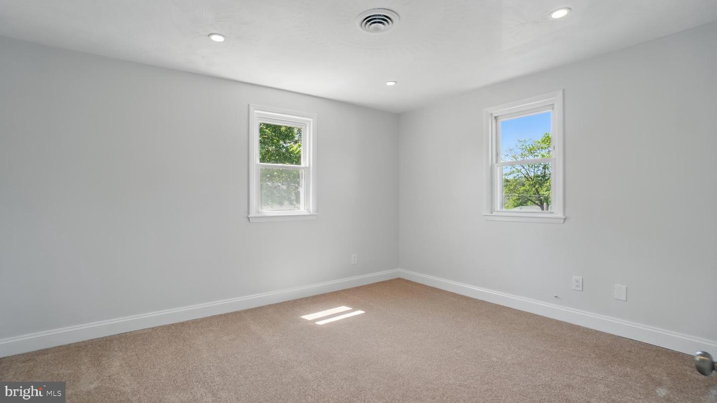 8014 Ritchie Hwy Property Photo 13