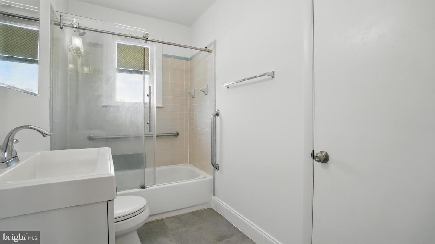 8014 Ritchie Hwy Property Photo 15