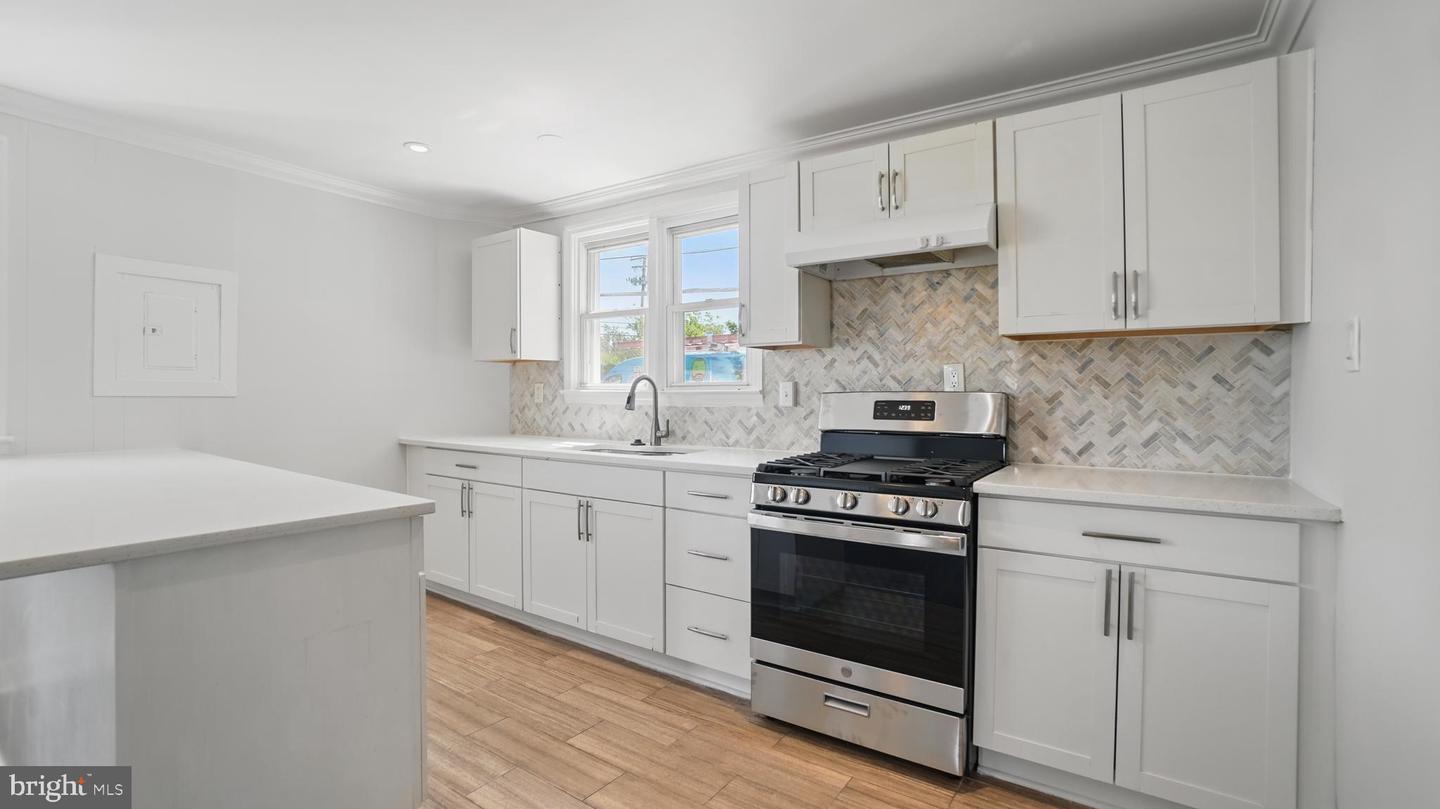 8014 Ritchie Hwy Property Photo 32