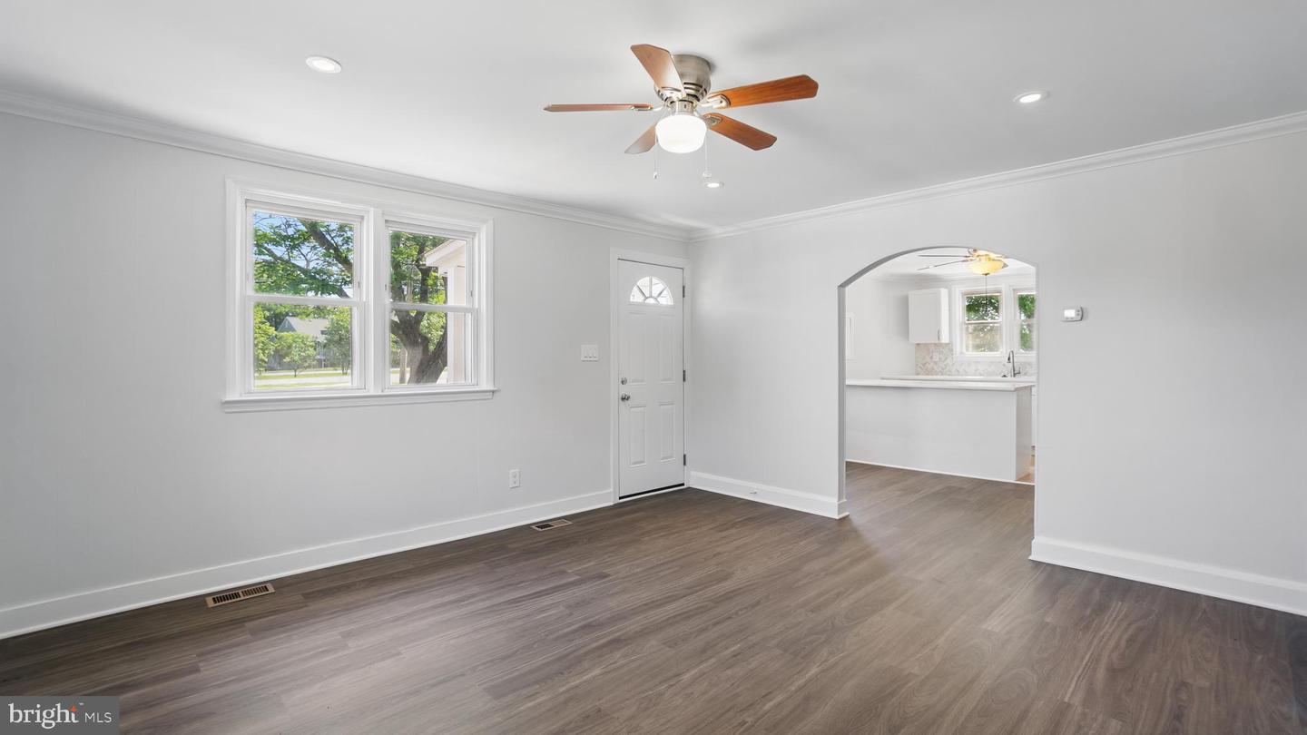 8014 Ritchie Hwy Property Photo 35