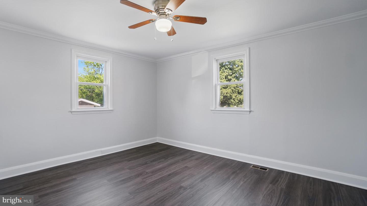 8014 Ritchie Hwy Property Photo 37