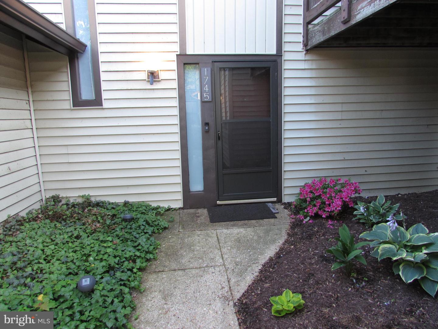 1745 LEISURE WAY Property Photo 1