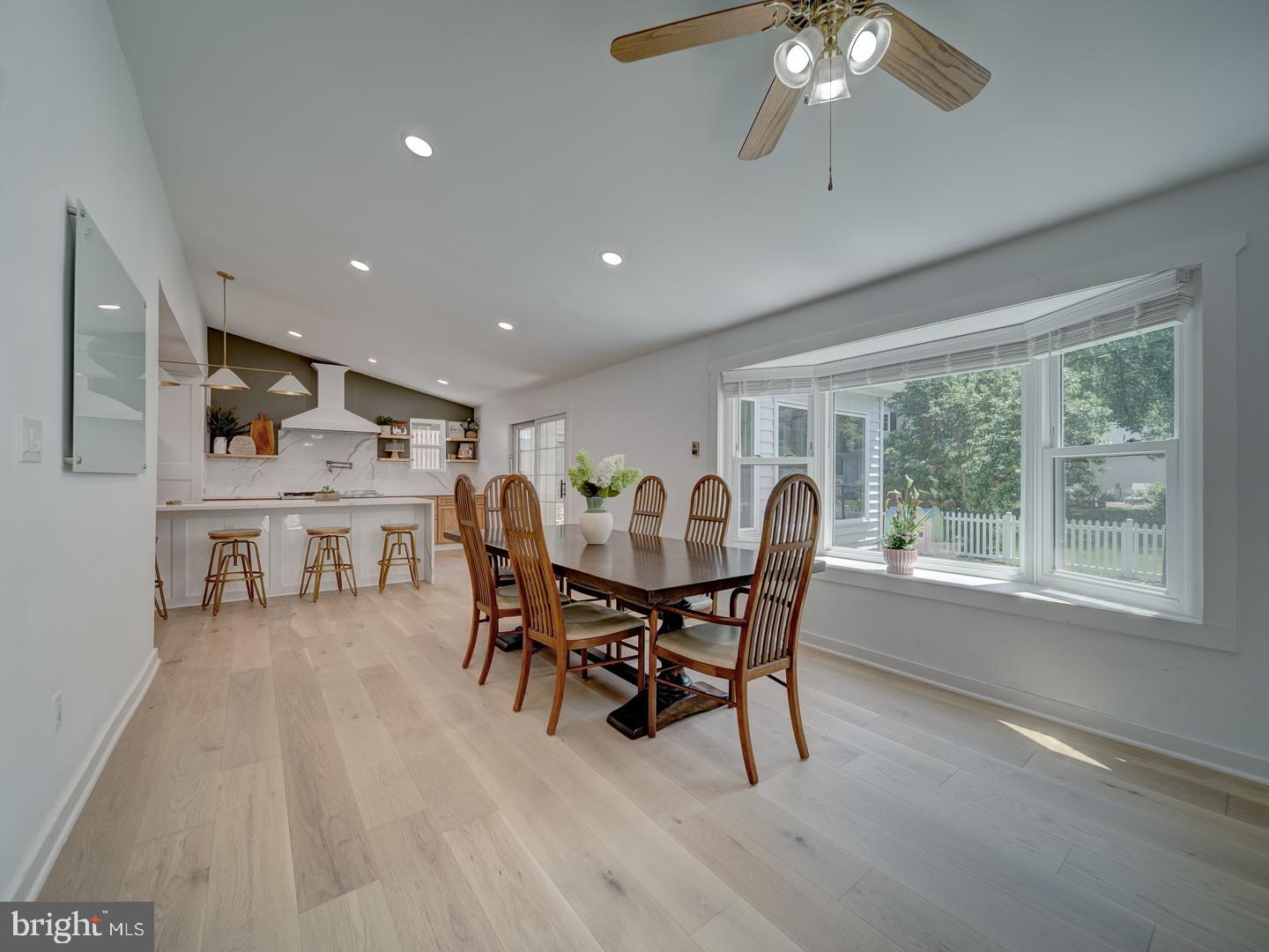 1782 Shaftsbury Ave Property Photo 35