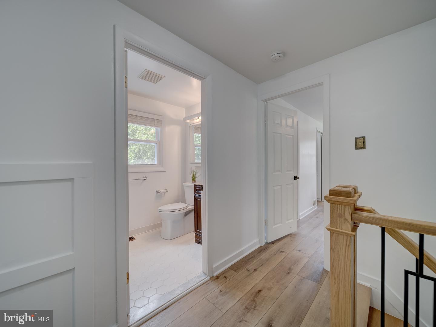 1782 Shaftsbury Ave Property Photo 68