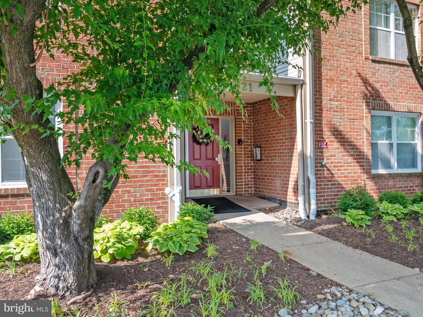 621 Admiral Dr #207 Property Photo 1