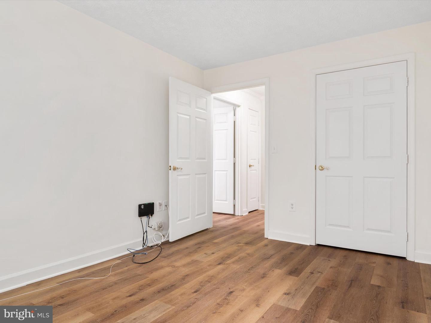 621 Admiral Dr #207 Property Photo 26
