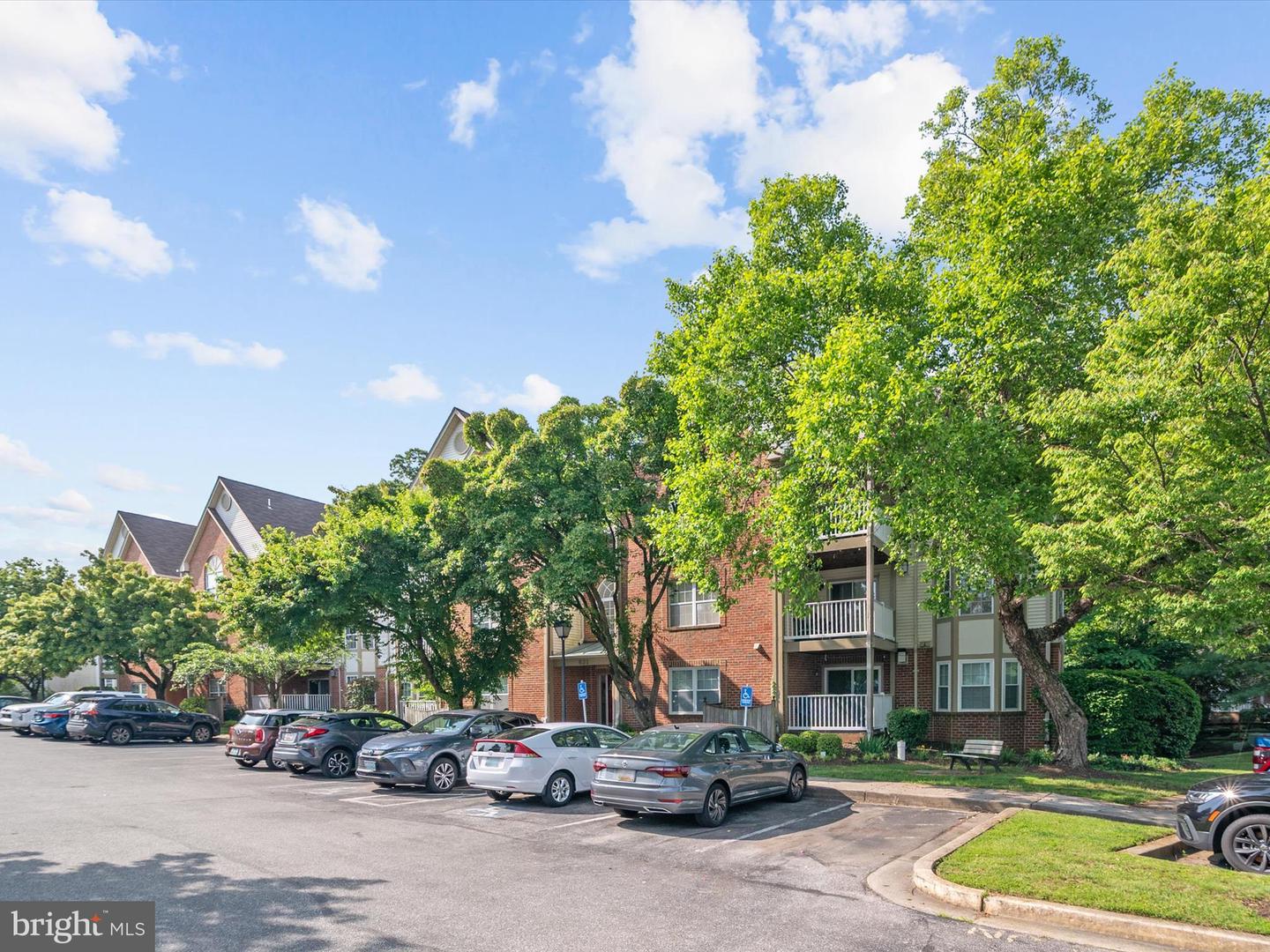 621 Admiral Dr #207 Property Photo 33