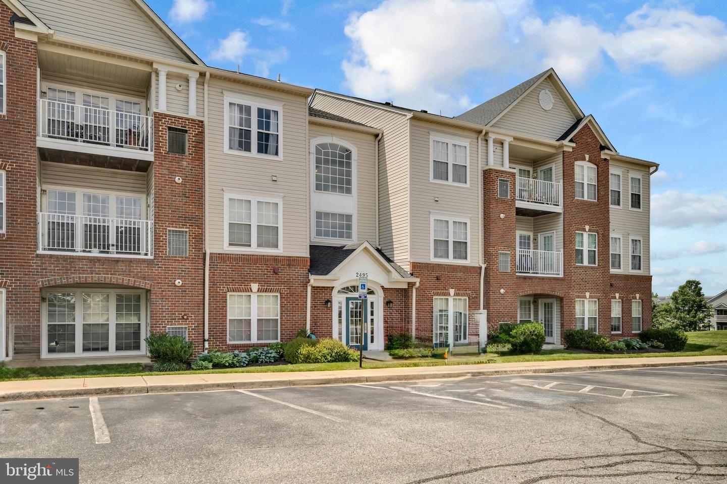 2495 Amber Orchard Ct E #101 Property Photo 21