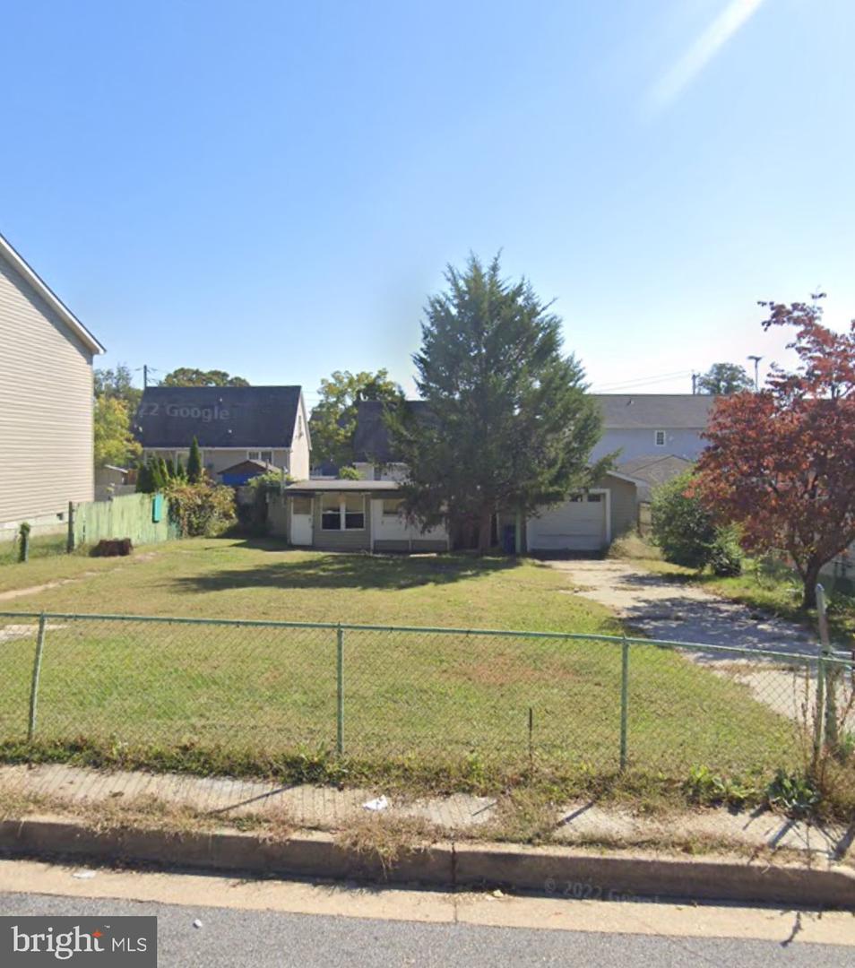 216 Gross Ave Property Photo 1