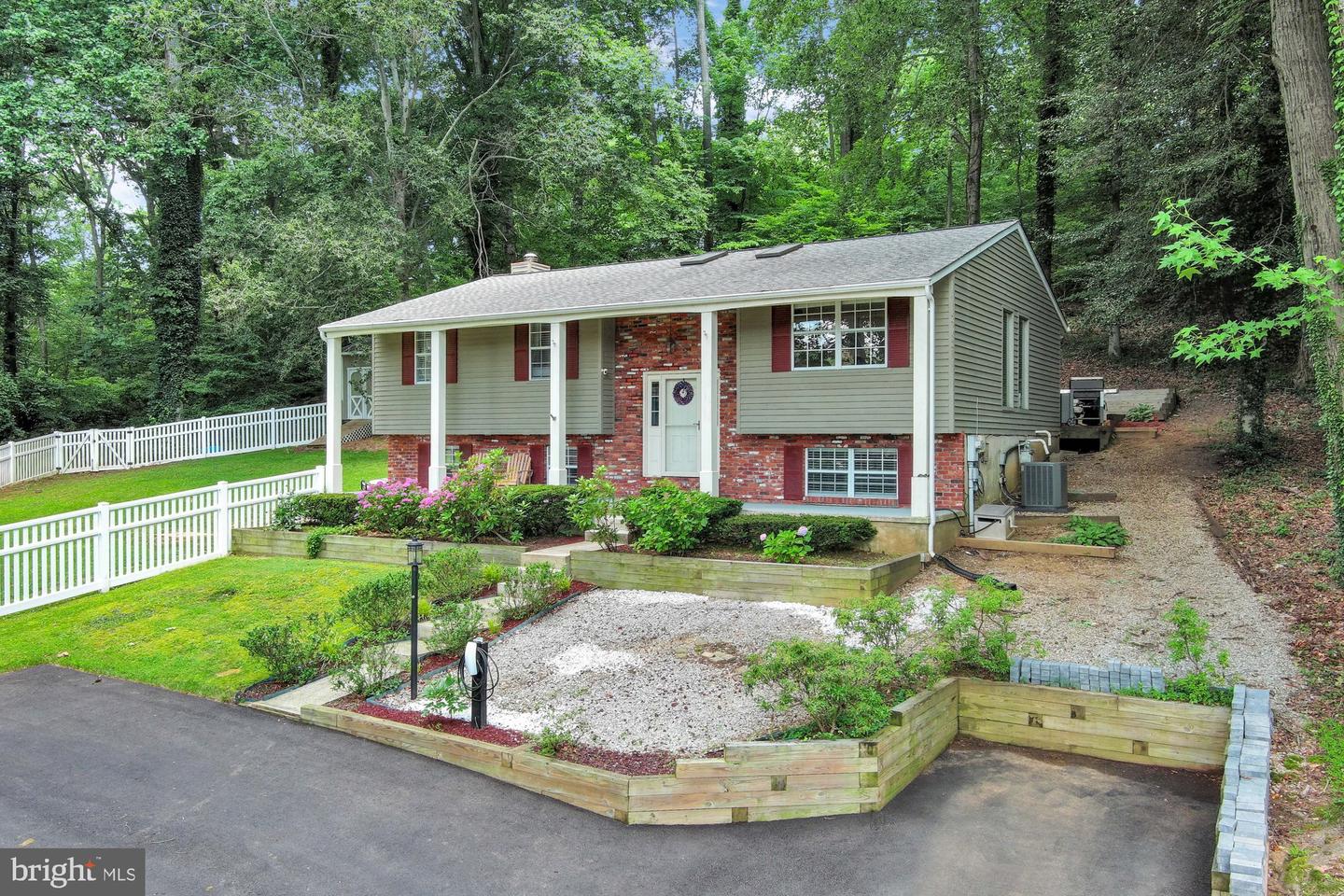 47 Sheridan Rd Property Photo 1