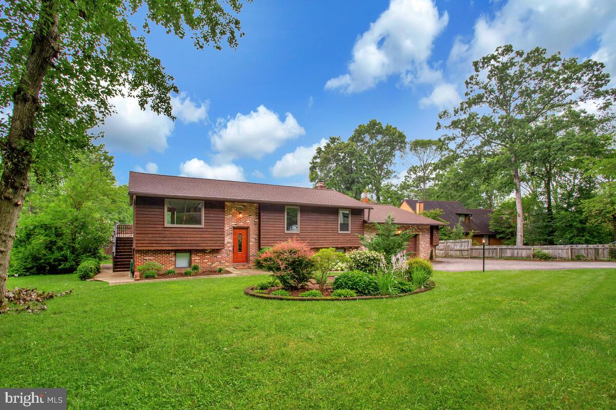 1428 Oak Bluff Rd Property Photo 1