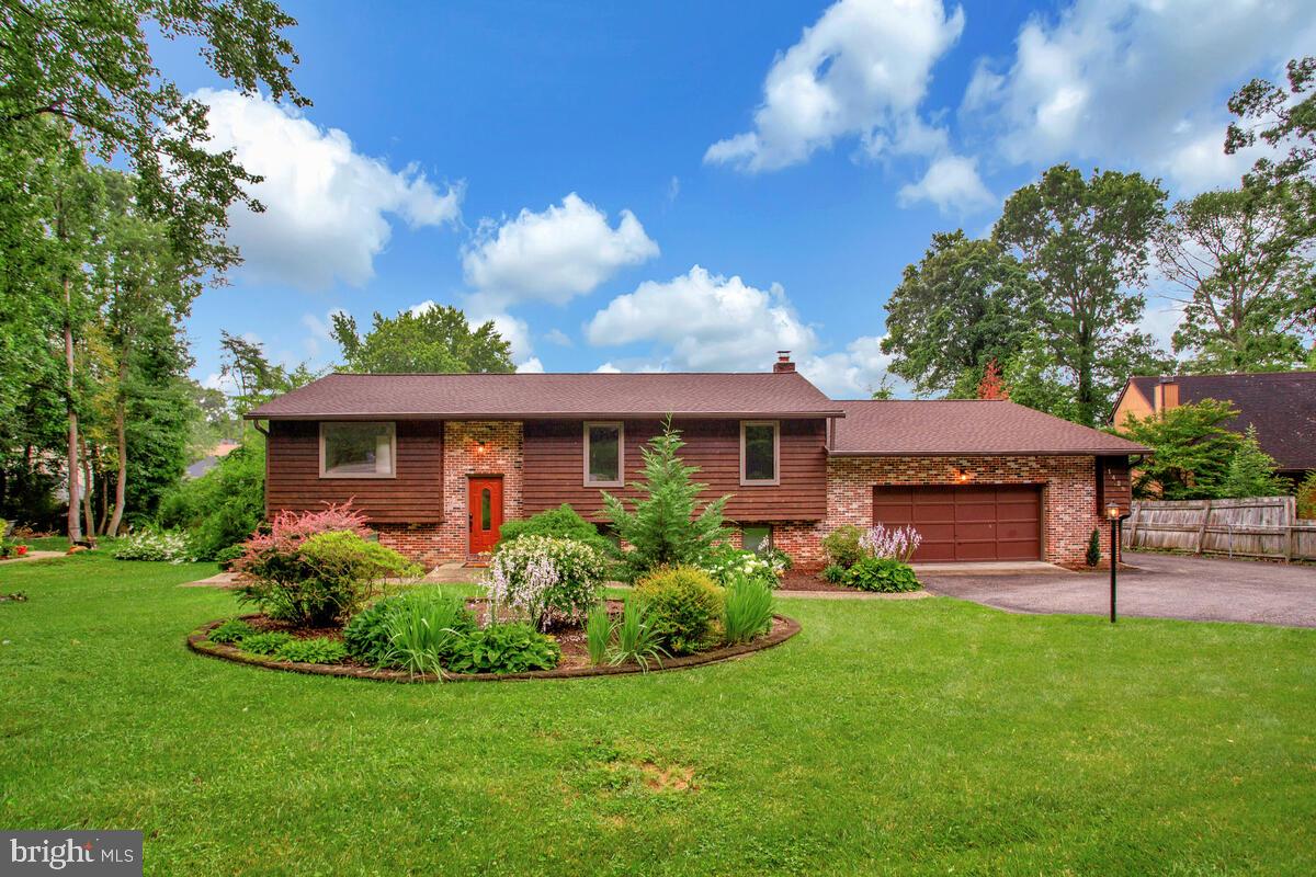 1428 Oak Bluff Rd Property Photo 1