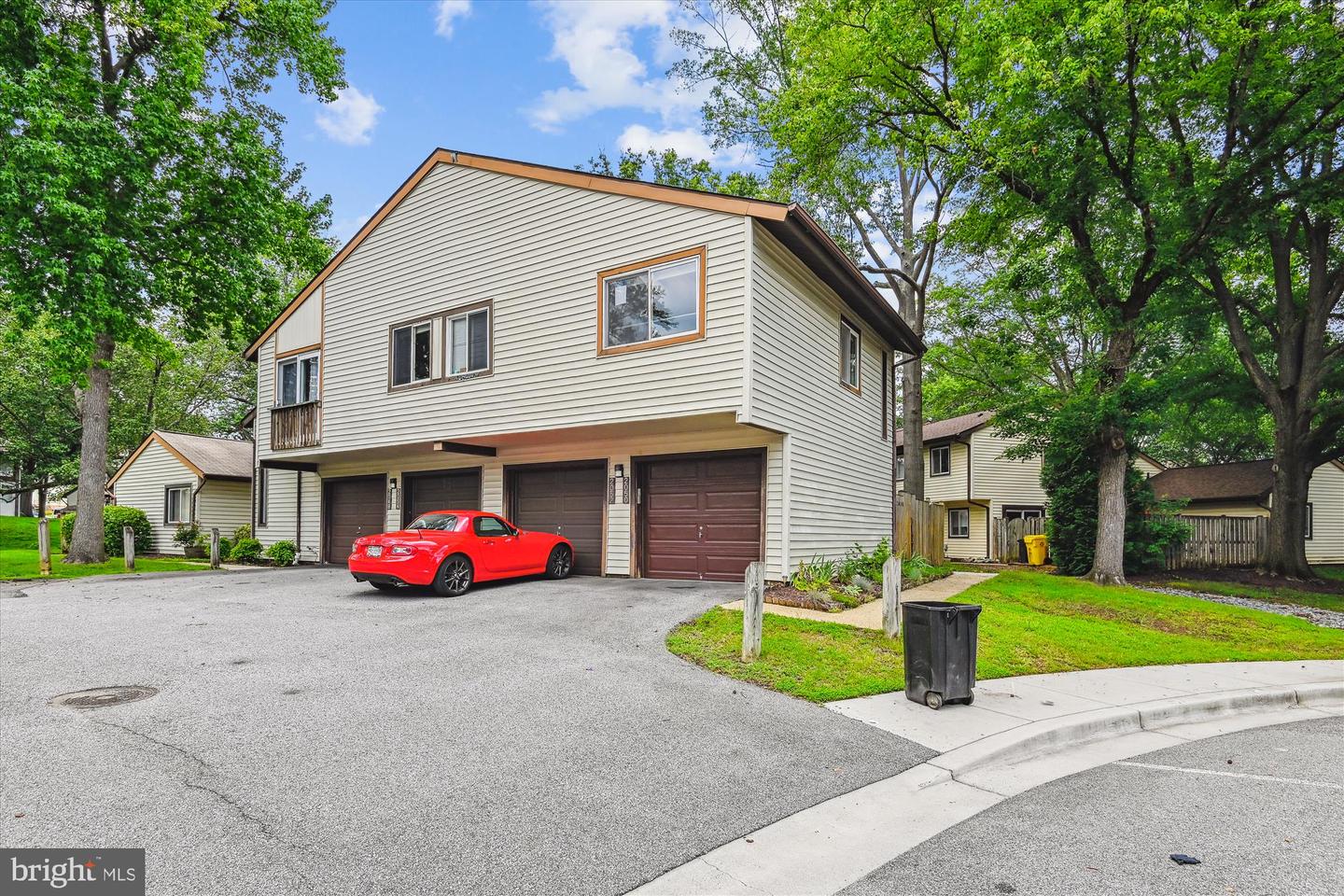 2050 Friendly Pl #b Property Photo 1