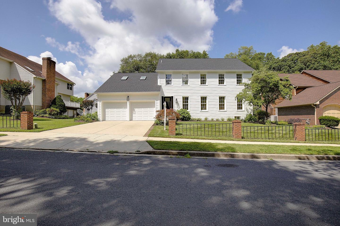 1733 Mayfair Pl Property Photo 1