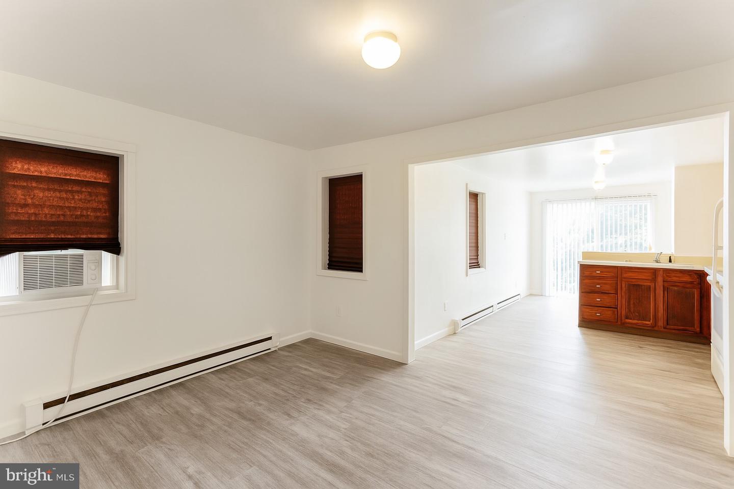 214 Clay St #b Property Photo 1