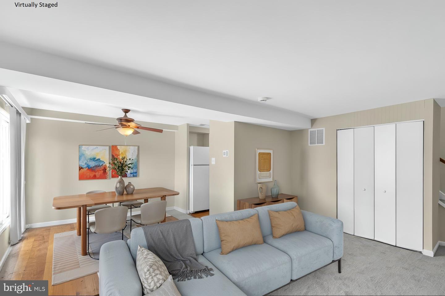 536 West Ct Property Photo 6