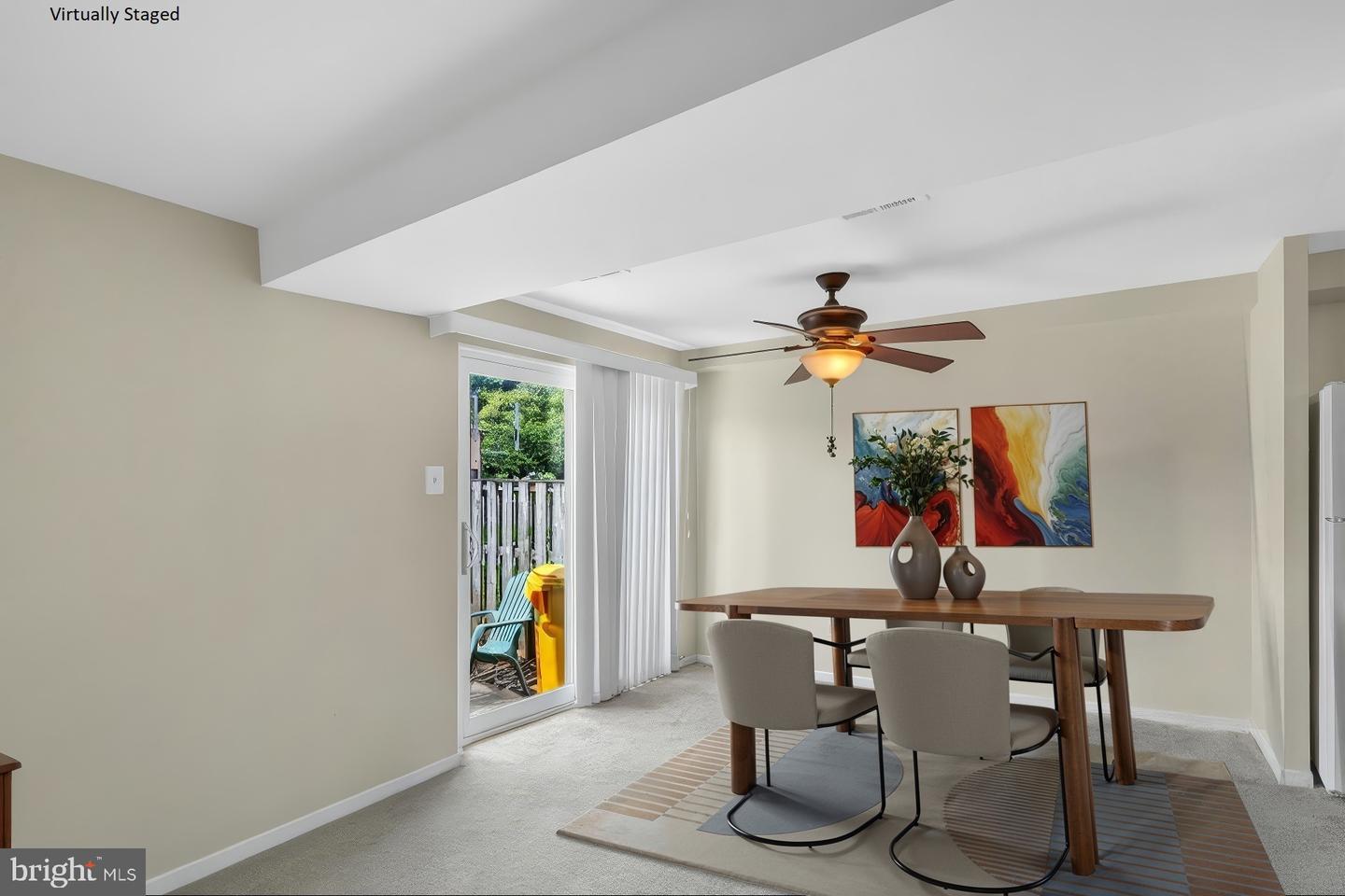 536 West Ct Property Photo 8